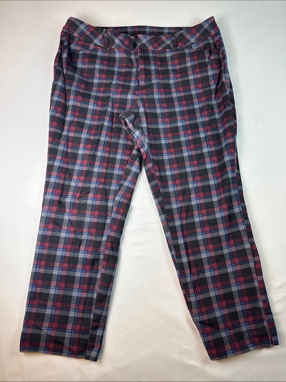 Faded Glory Women's Plaid Capris 16 Crop Casual Black Gray Business Casual